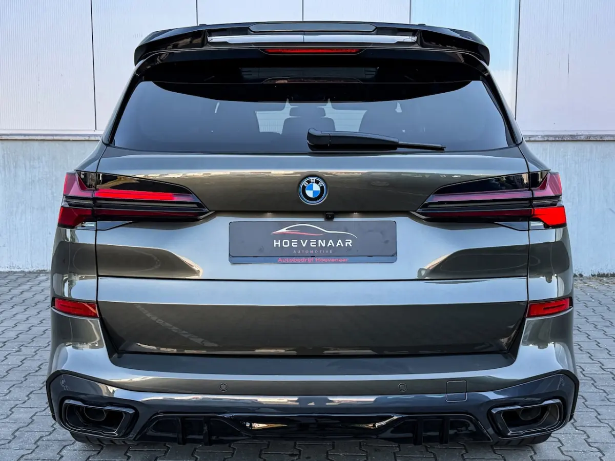 XDrive50e 490Pk M-sport Perfomance Skylounche Carbon H&K Full