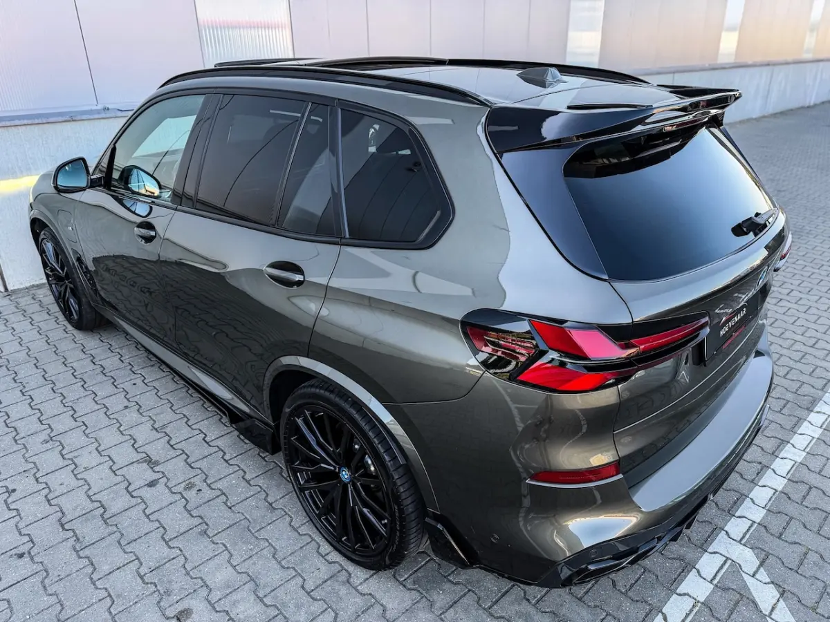 XDrive50e 490Pk M-sport Perfomance Skylounche Carbon H&K Full