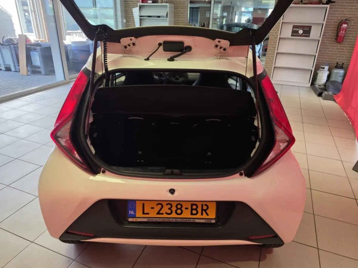 1.0 VVT-i x-fun, Airco, 12 Maanden Bovag garantie