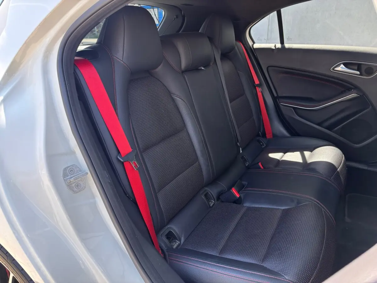 250 Sport Prestige Facelift Pano Schaalstoelen