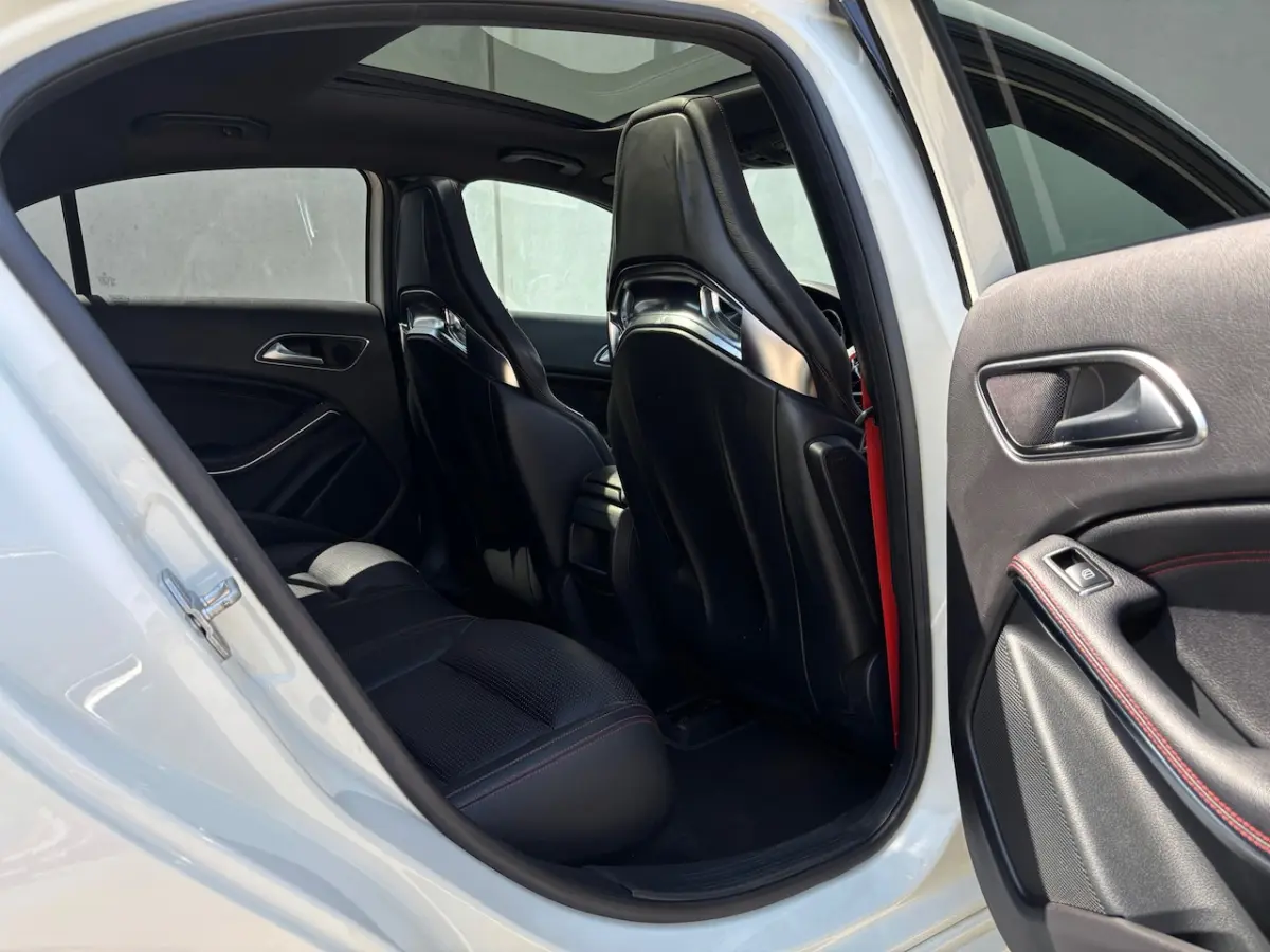 250 Sport Prestige Facelift Pano Schaalstoelen