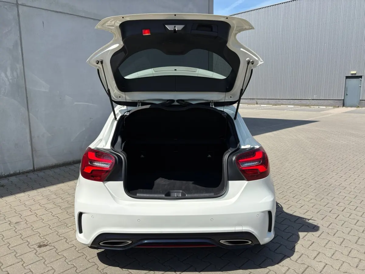 250 Sport Prestige Facelift Pano Schaalstoelen