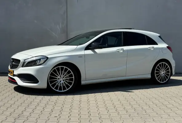 250 Sport Prestige Facelift Pano Schaalstoelen