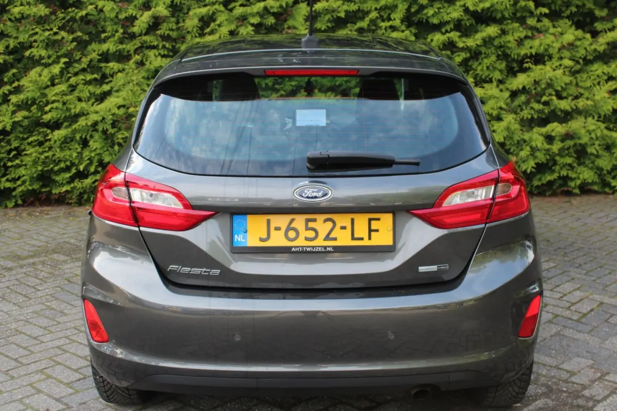 1.0 EcoBoost Hybrid Titanium 125PK | Climate Control | NAVI | LMV | PDC V+A | Cruise Contr