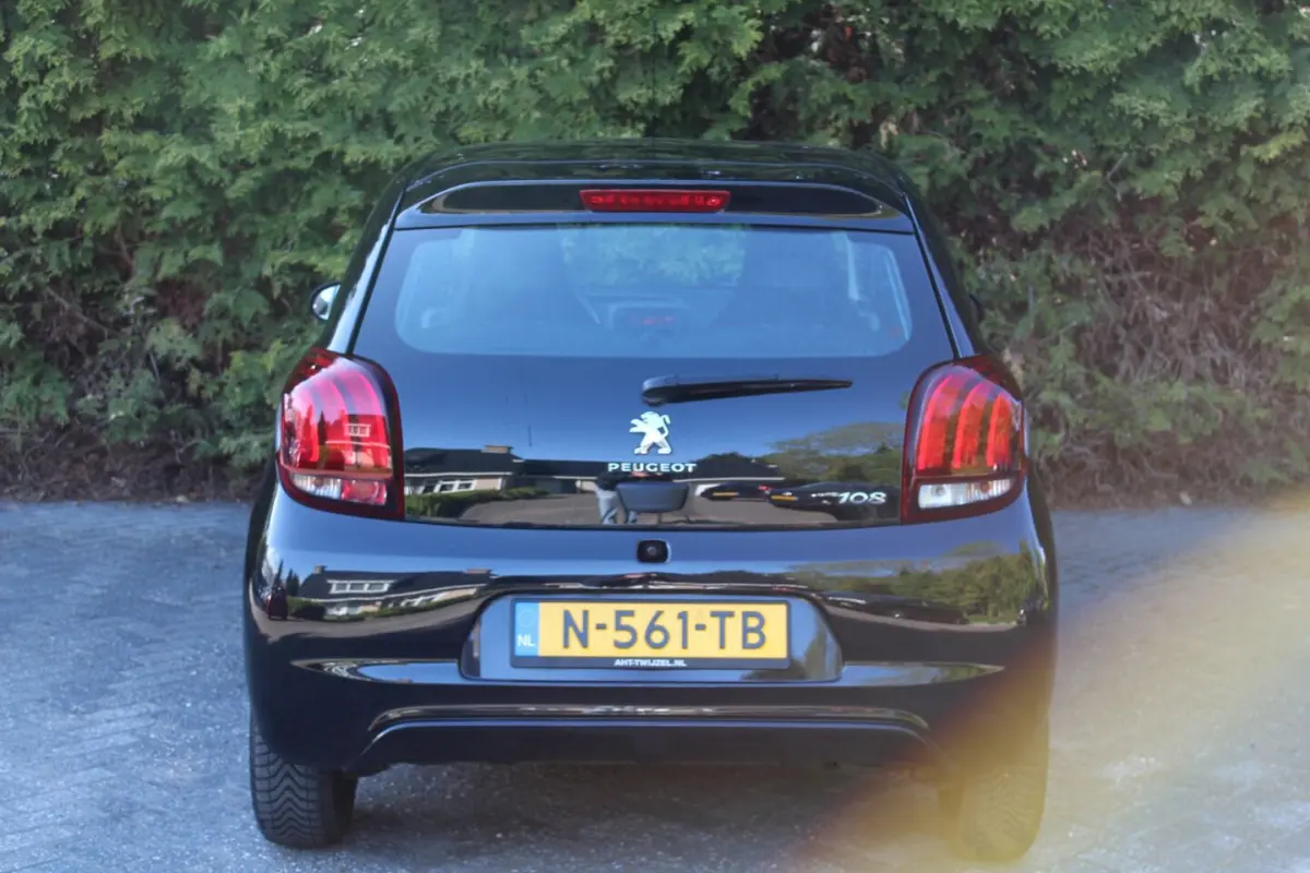 1.0 e-VTi Active 72PK | Airco | DAB | Elektrische ramen