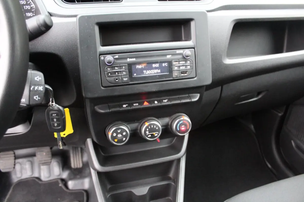 1.5 dCi 75 Comfort 75PK | Airco | Cruise Control | Parkeersensoren | Half-Leder