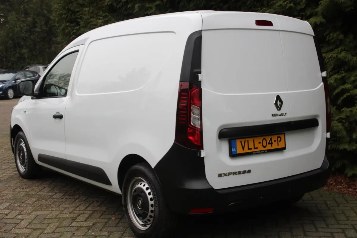 1.5 dCi 75 Comfort 75PK | Airco | Cruise Control | Parkeersensoren | Half-Leder