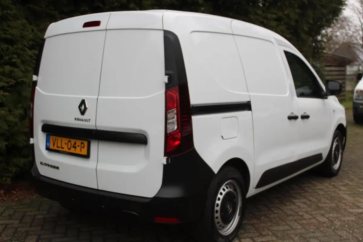 1.5 dCi 75 Comfort 75PK | Airco | Cruise Control | Parkeersensoren | Half-Leder
