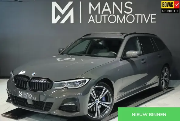 330i xDrive M Sport / PANO / LASER / HUD / MEMORY / 360 / H&K / KEYLESS
