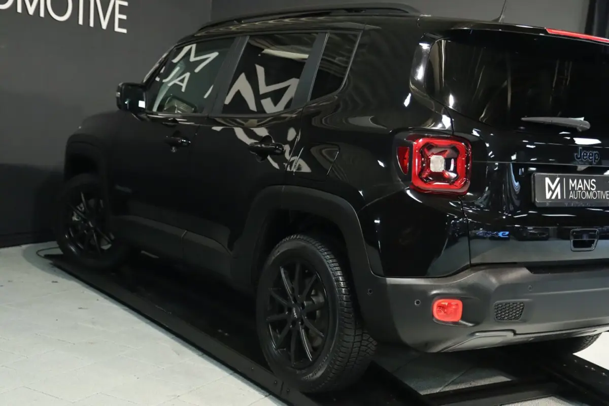 4xe 240 Plug-in Hybrid Electric S / PANO / ACC / KEYLESS / CAMERA / CARPLAY