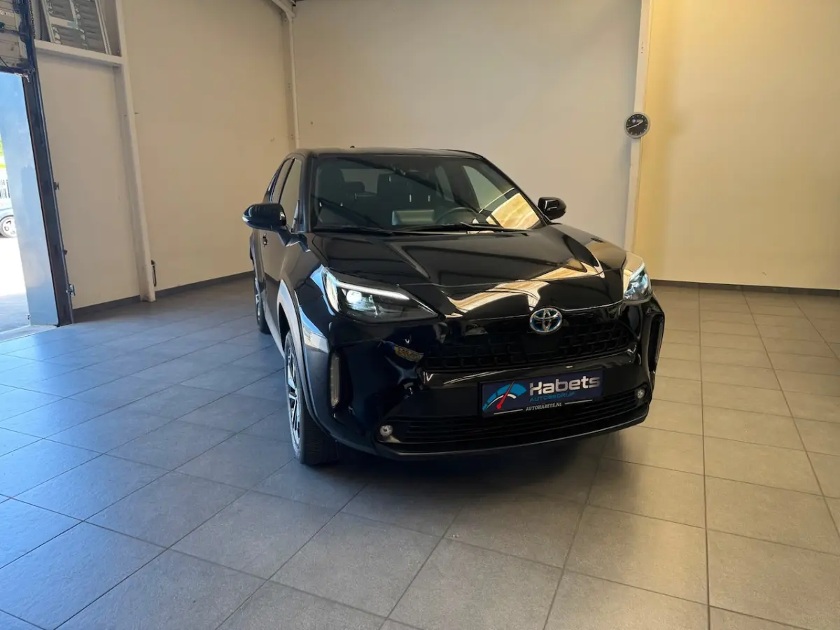 1.5 Hybrid Dynamic / Winterpack/Acc/keyless/Led/Camera/Dealer Oh