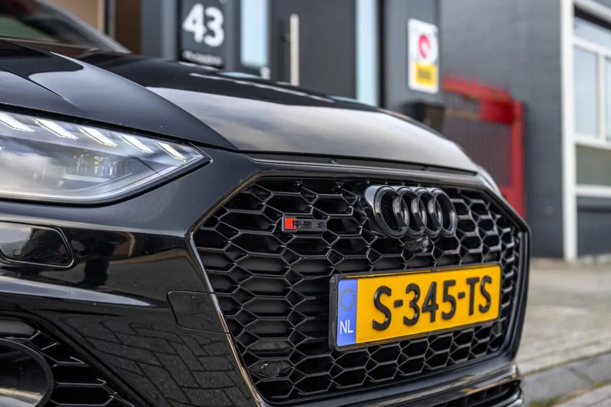 2.9 TFSI RS 4 Quattro |Massage|Head-Up|360-Camera|B&O|Pano|Dealer onderhouden