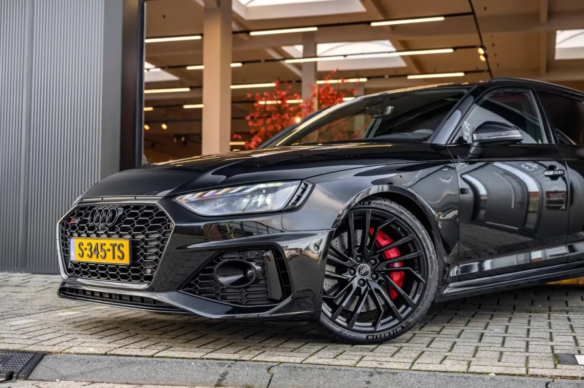 2.9 TFSI RS 4 Quattro |Massage|Head-Up|360-Camera|B&O|Pano|Dealer onderhouden