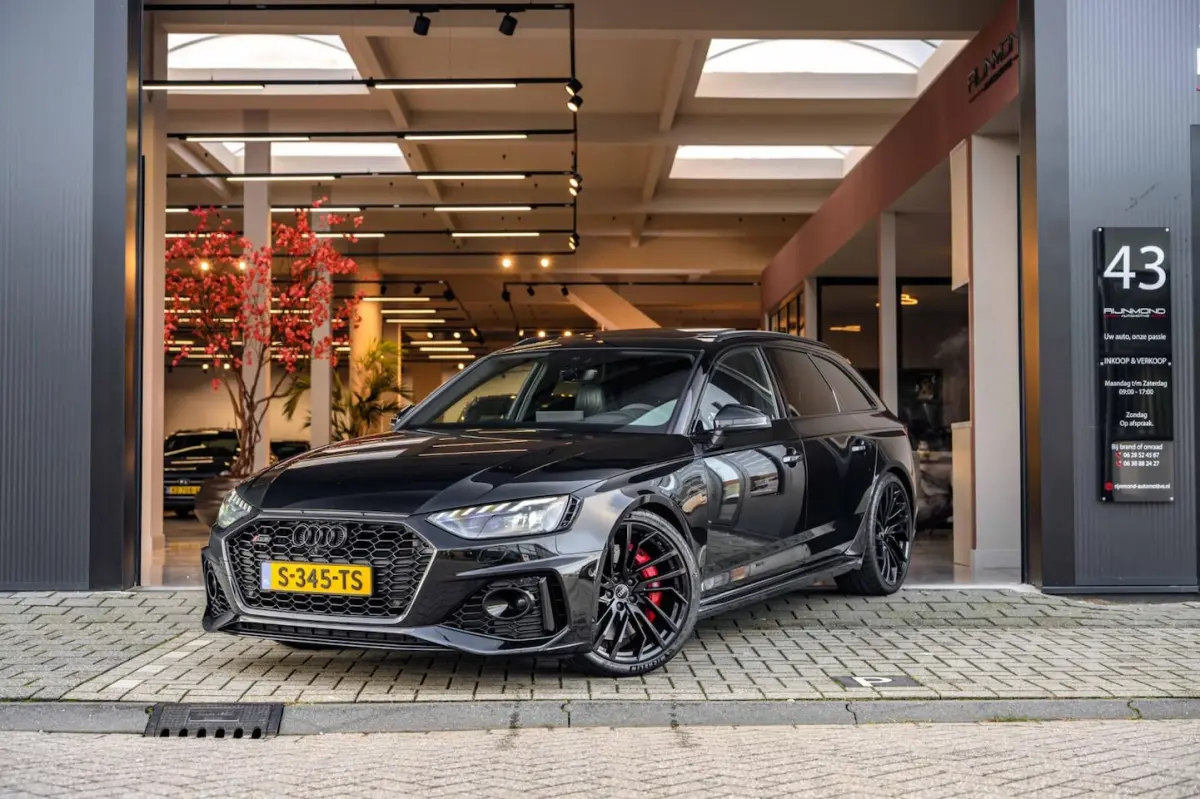 2.9 TFSI RS 4 Quattro |Massage|Head-Up|360-Camera|B&O|Pano|Dealer onderhouden
