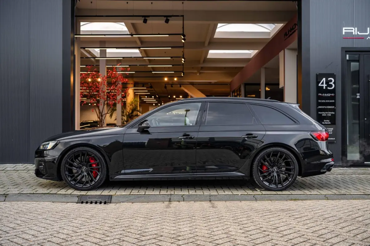 2.9 TFSI RS 4 Quattro |Massage|Head-Up|360-Camera|B&O|Pano|Dealer onderhouden
