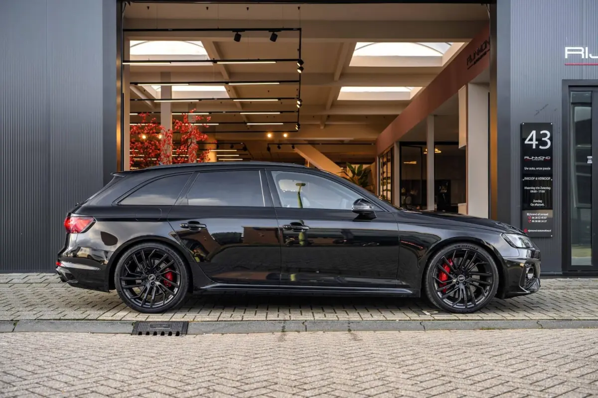 2.9 TFSI RS 4 Quattro |Massage|Head-Up|360-Camera|B&O|Pano|Dealer onderhouden