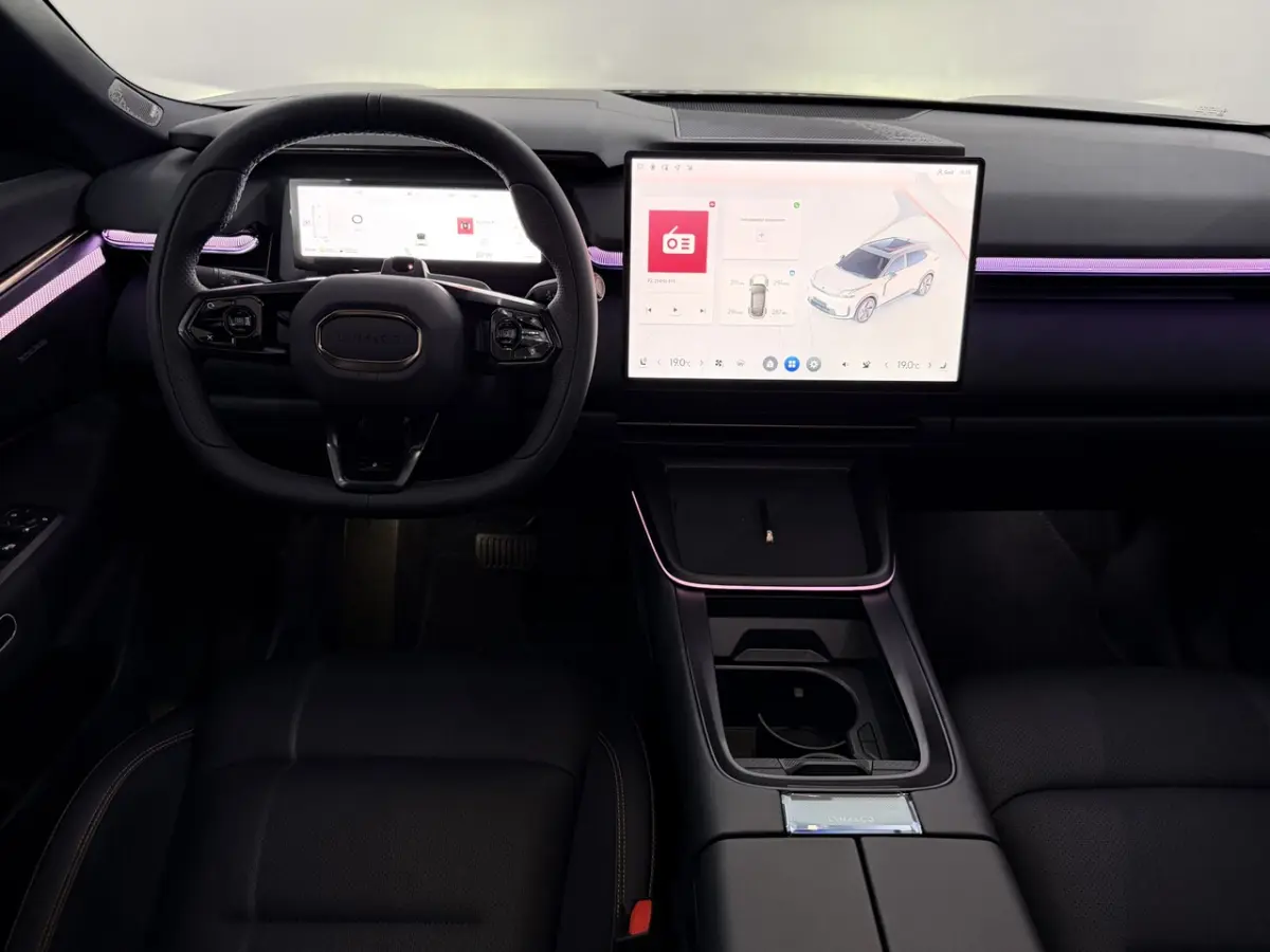 1.5 More Plug-in Panoramadak, Stoelmassage, Stoelventilatie, 360 camera, Harman/Kardon, Le