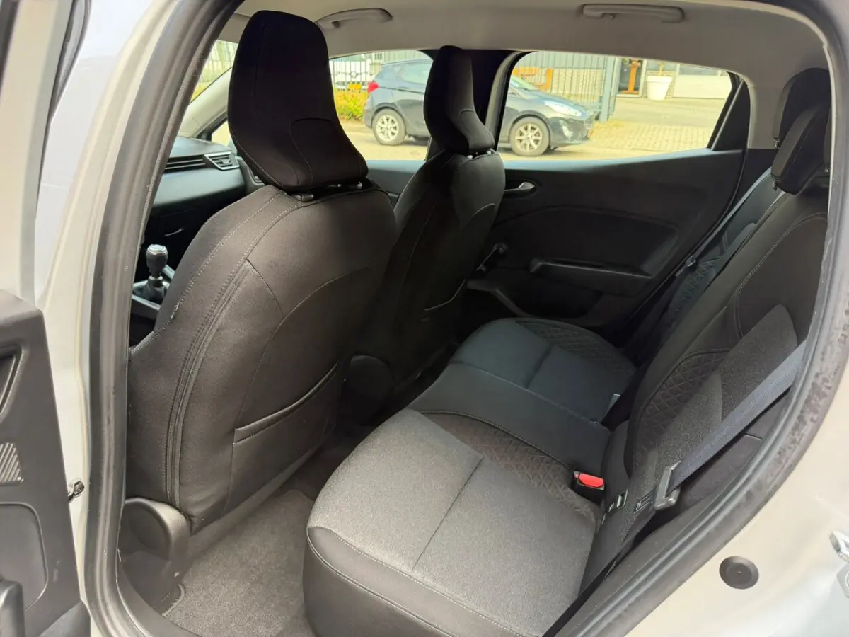 1.0 TCe / Navigatie / Apple CarPlay - Android / 1e Eigenaar / ALL-Season banden / Cruise C