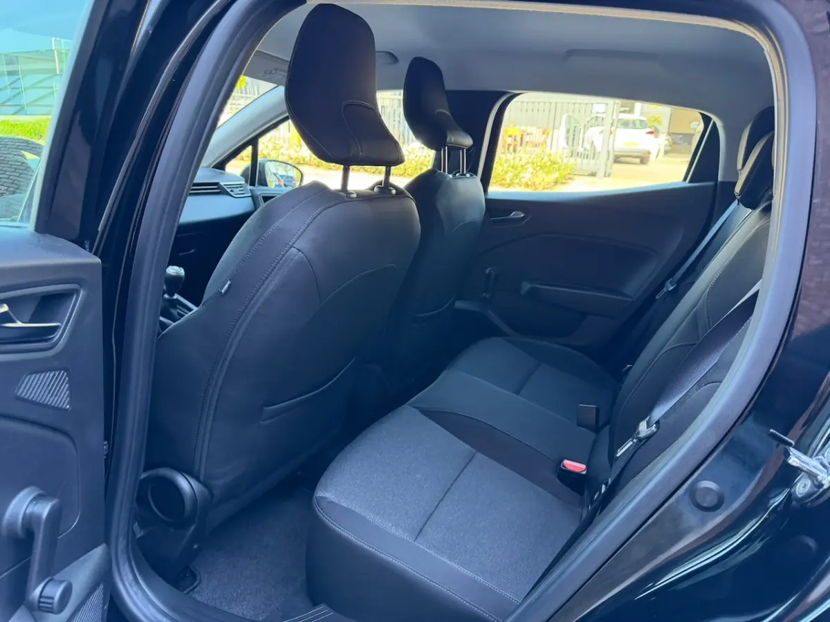 1.0 TCe / Navigatie / Apple CarPlay - Android / 1e Eigenaar / ALL-Season banden / Cruise C