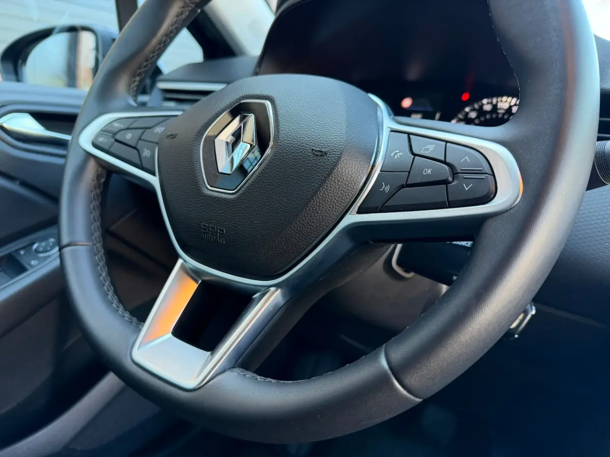 1.0 TCe / Navigatie / Apple CarPlay - Android / 1e Eigenaar / ALL-Season banden / Cruise C