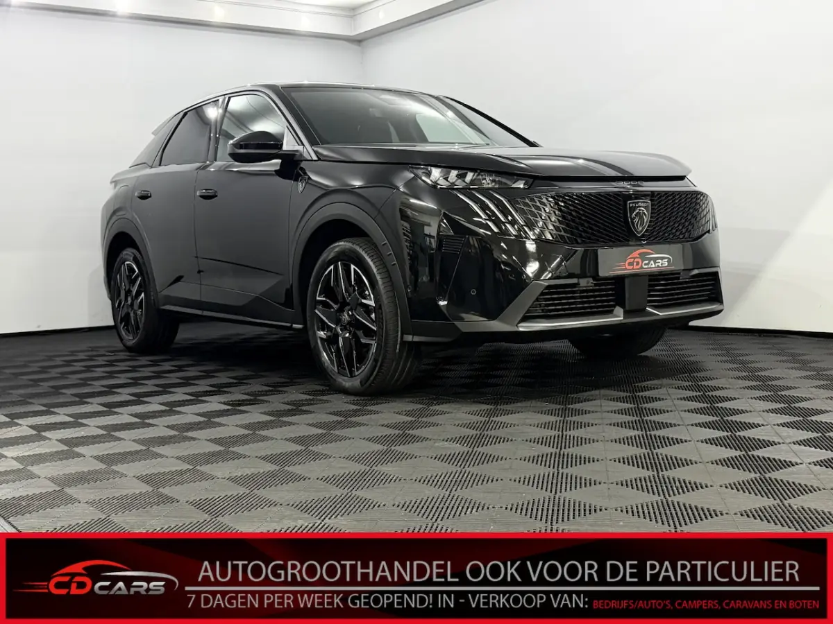 1.2 Hybrid 136 GT 360 Camera, Navi, Half leder/Alcantara, Memory stoelen, Stoelverwarming,