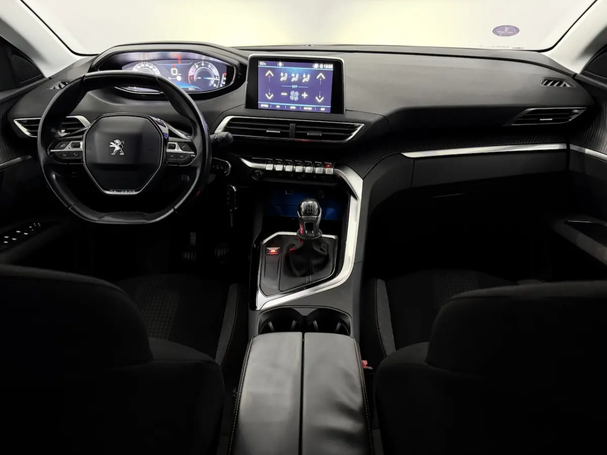 1.2 PureTech AGC PremiÃ¨re Camera, Navi, Apple carplay, Cruise control, Virtual desk, Clima