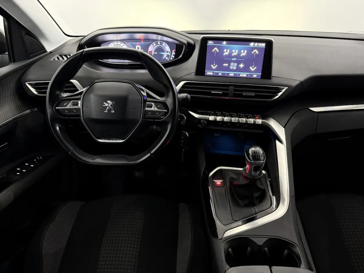 1.2 PureTech AGC PremiÃ¨re Camera, Navi, Apple carplay, Cruise control, Virtual desk, Clima