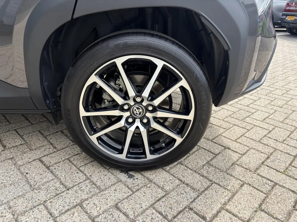 1.5 Hybrid 130 GR SPORT