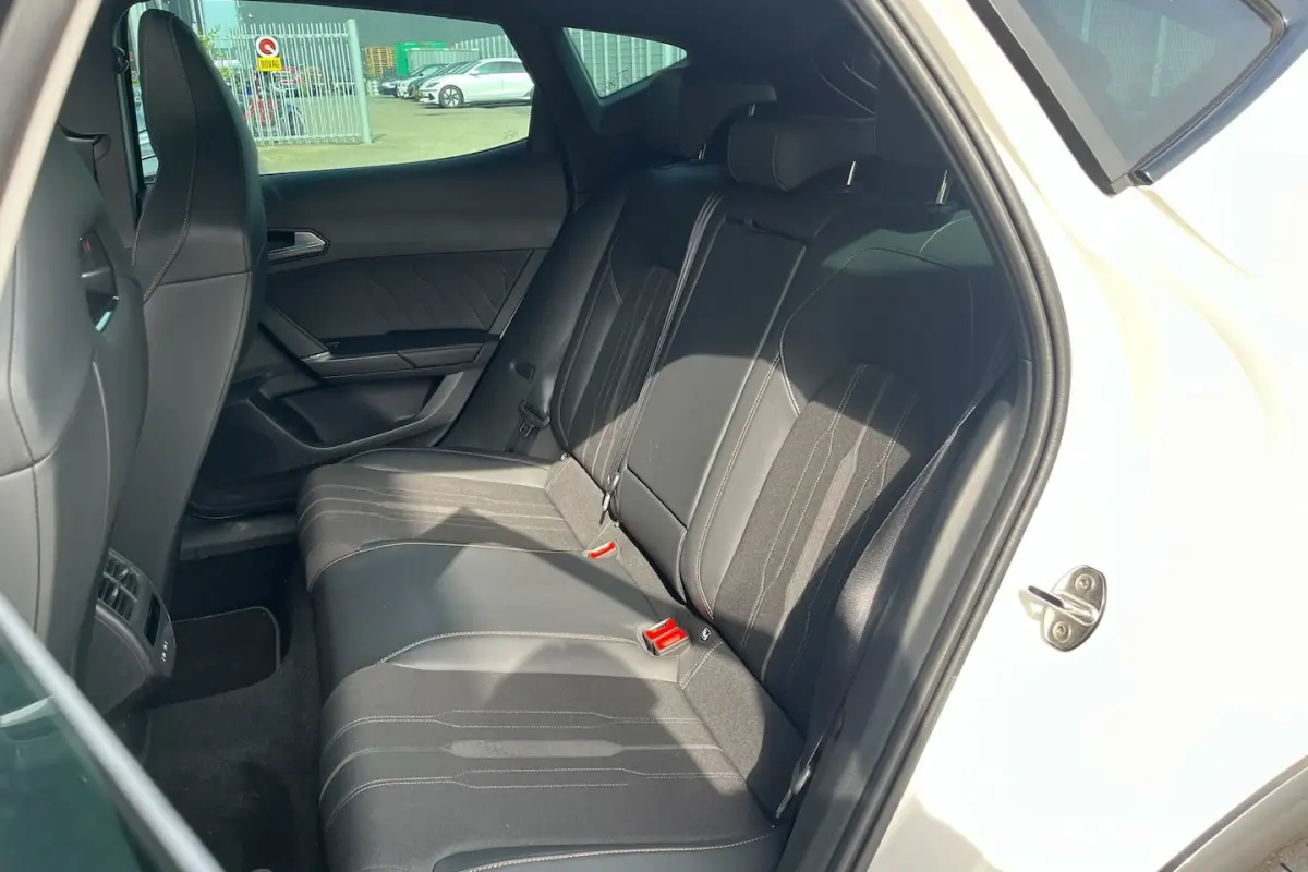 1.4 e-Hybrid VZ 245pk | PANO | SOH 91, 5 % | MEMORY | knop
