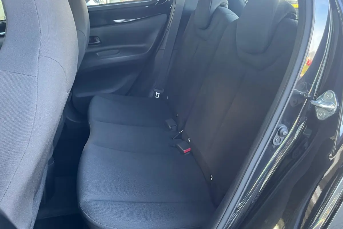 1.0 VVT-i S-CVT Play | CAMERA | CRUISE | CARPLAY |