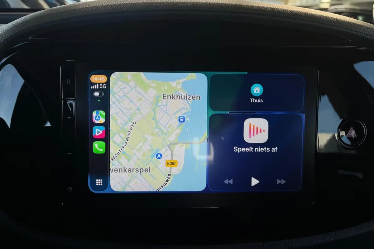 1.0 VVT-i S-CVT Play | CAMERA | CRUISE | CARPLAY |