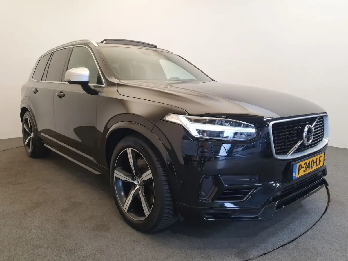 2.0 T8 Twin Engine AWD R-Design Panoramadak, Luchtvering, Wegklapbare Trekhaak