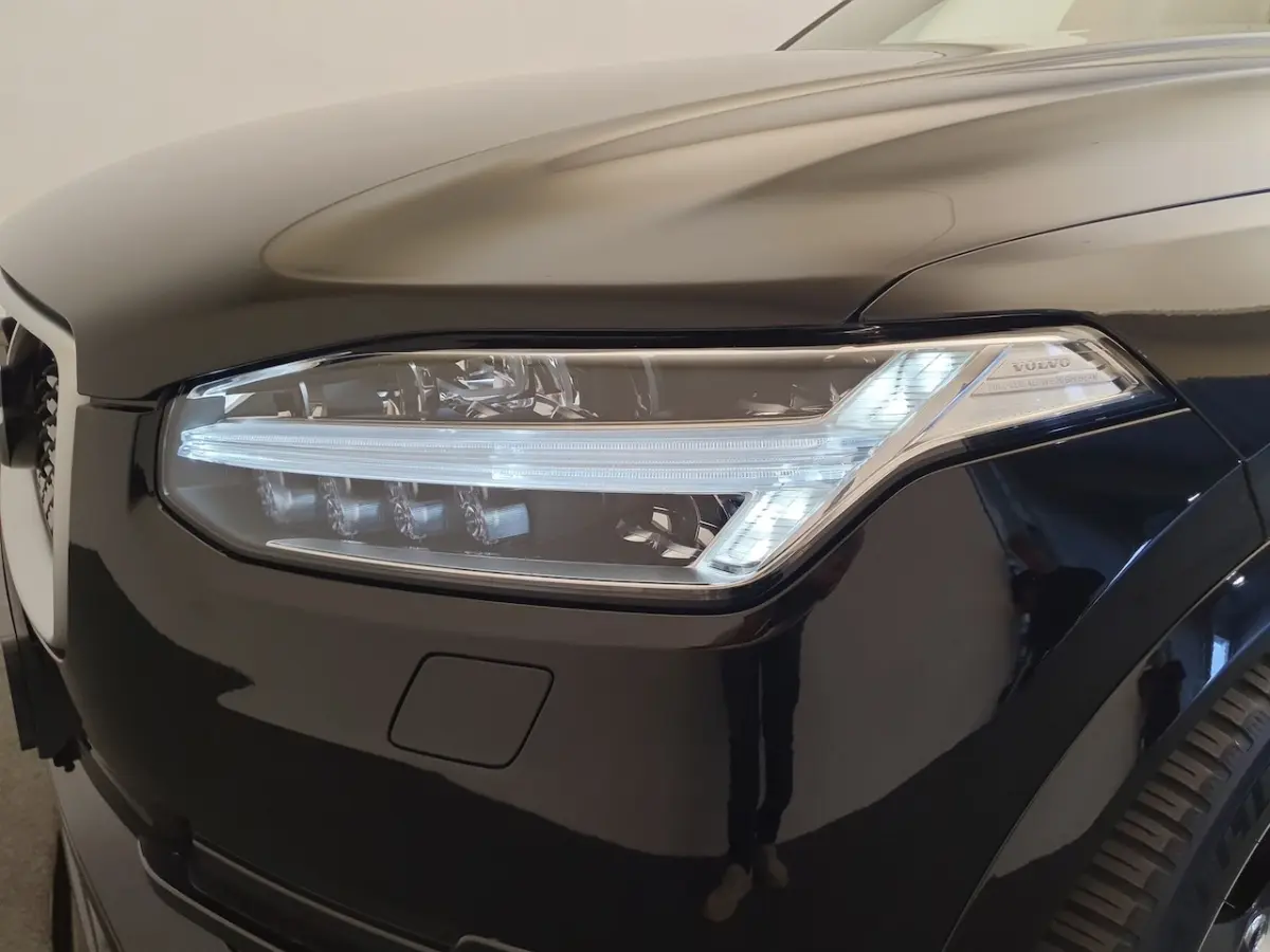 2.0 T8 Twin Engine AWD R-Design Panoramadak, Luchtvering, Wegklapbare Trekhaak