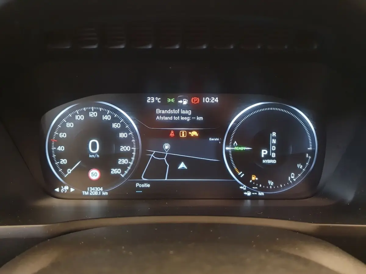 2.0 T8 Twin Engine AWD R-Design Panoramadak, Luchtvering, Wegklapbare Trekhaak