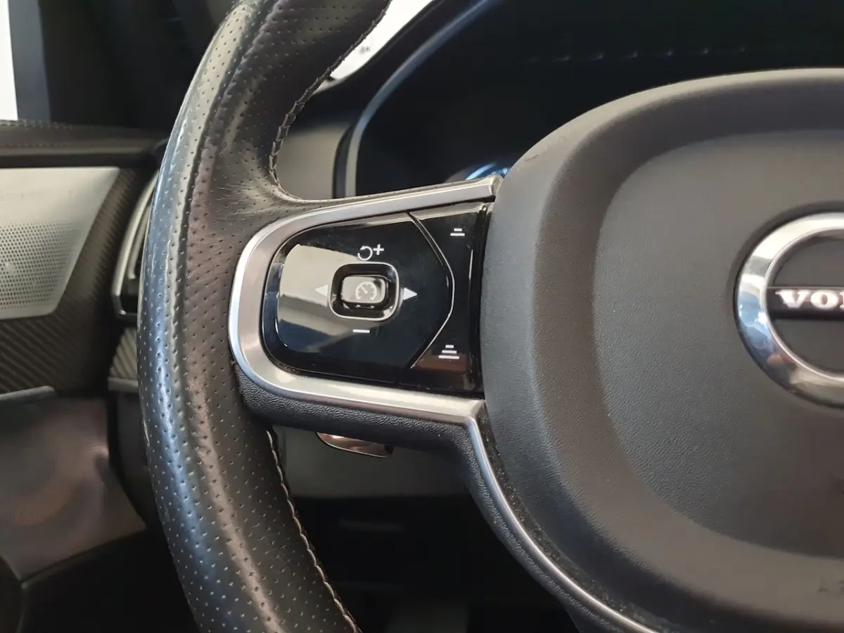2.0 T8 Twin Engine AWD R-Design Panoramadak, Luchtvering, Wegklapbare Trekhaak