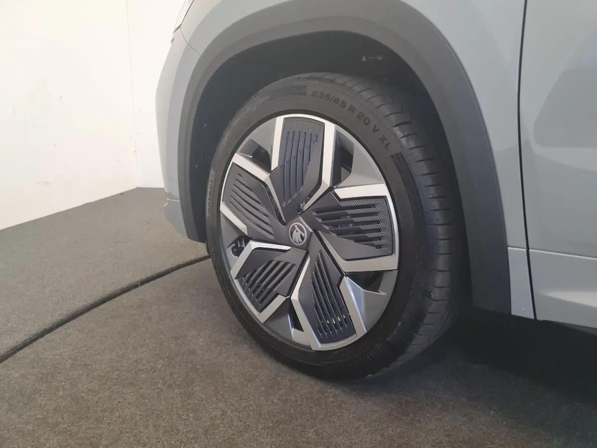 1.5 TSI PHEV DSG/AUT 204pk Sportline Business Wegklapbare Trekhaak, Panoramadak, Camera
