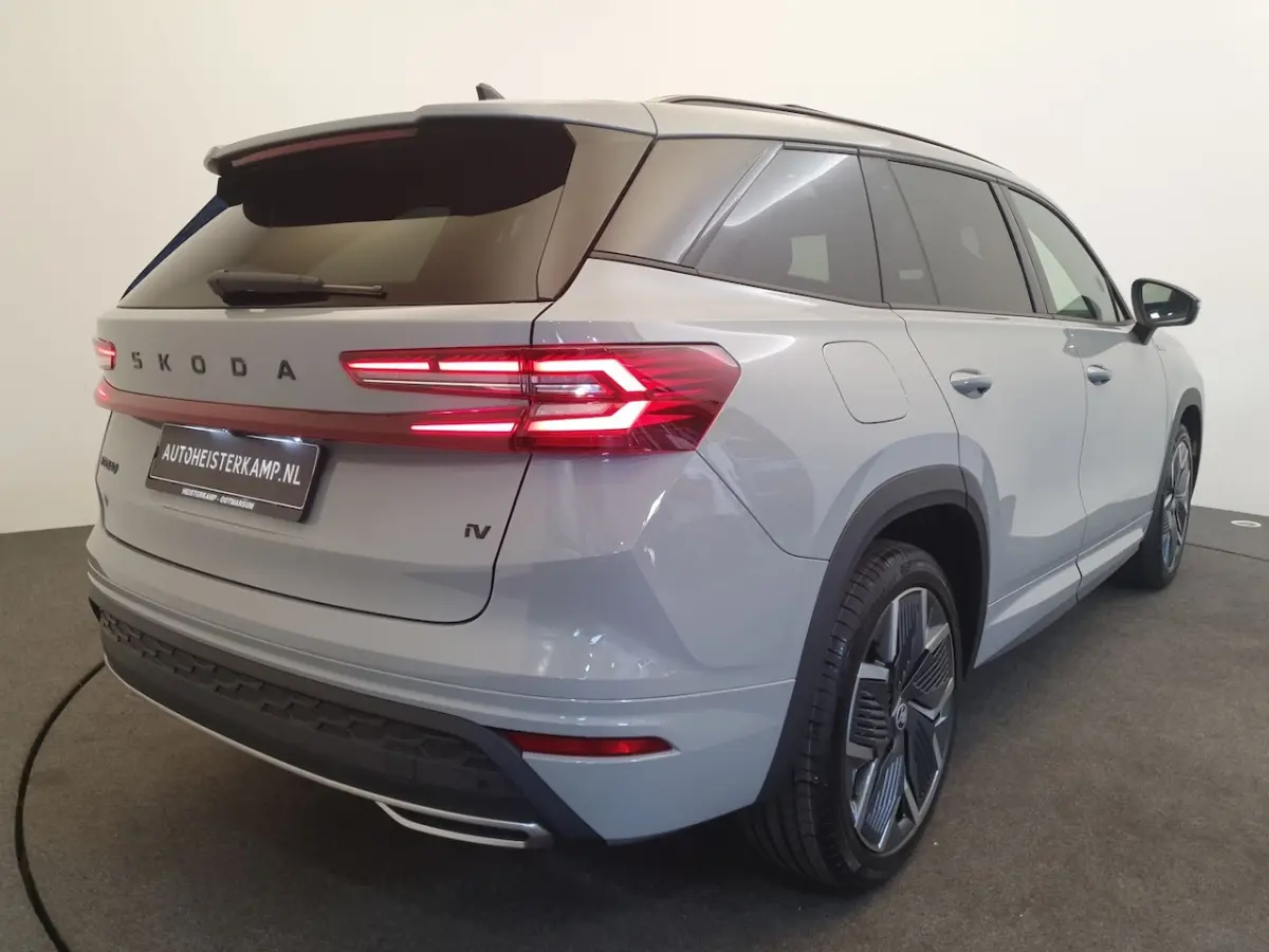 1.5 TSI PHEV DSG/AUT 204pk Sportline Business Wegklapbare Trekhaak, Panoramadak, Camera