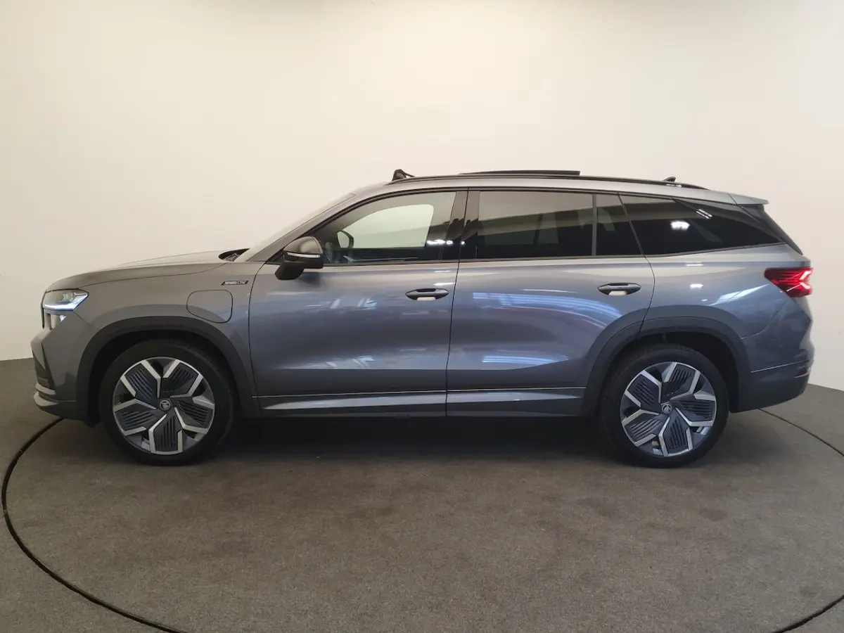1.5 TSI PHEV DSG/AUT 204pk Sportline Business Wegklapbare Trekhaak, Panoramadak, Winterpak