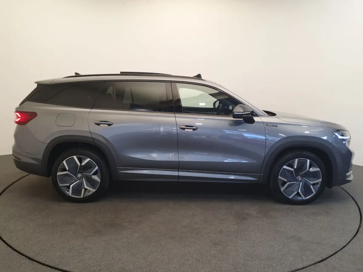 1.5 TSI PHEV DSG/AUT 204pk Sportline Business Wegklapbare Trekhaak, Panoramadak, Winterpak