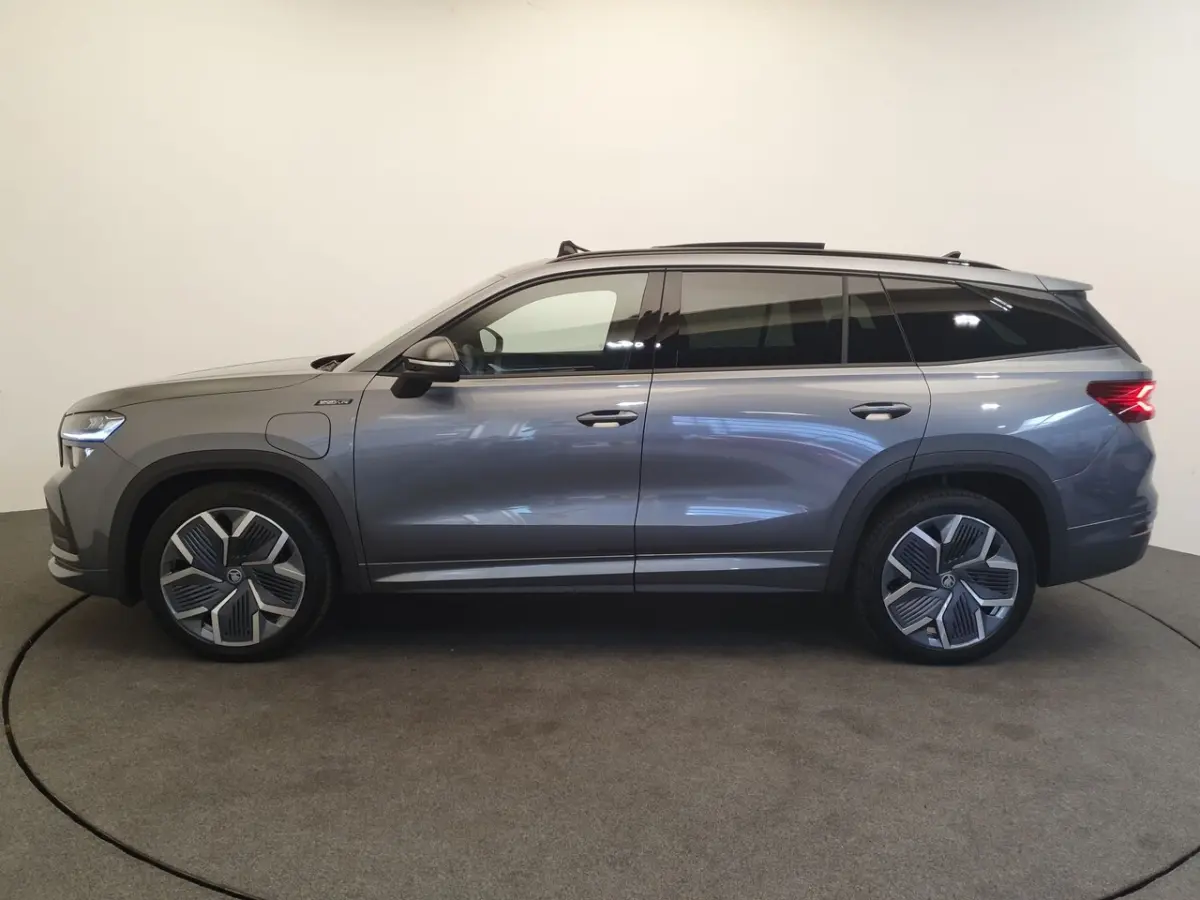 1.5 TSI PHEV DSG/AUT 204pk Sportline Business Wegklapbare Trekhaak, Panoramadak, Winterpak