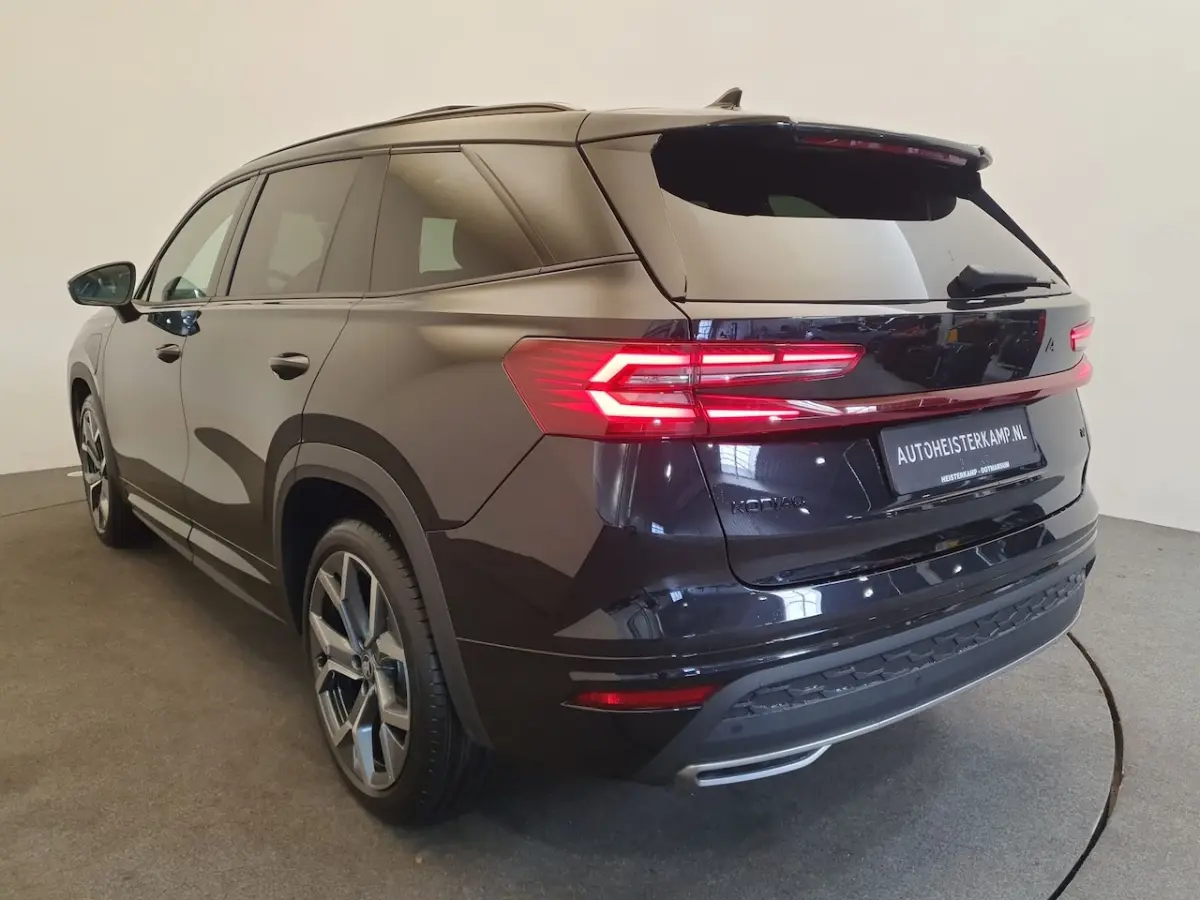 1.5 TSI PHEV DSG/AUT 204pk Sportline Business Wegklapbare trekhaak, Panoramadak, Winterpak