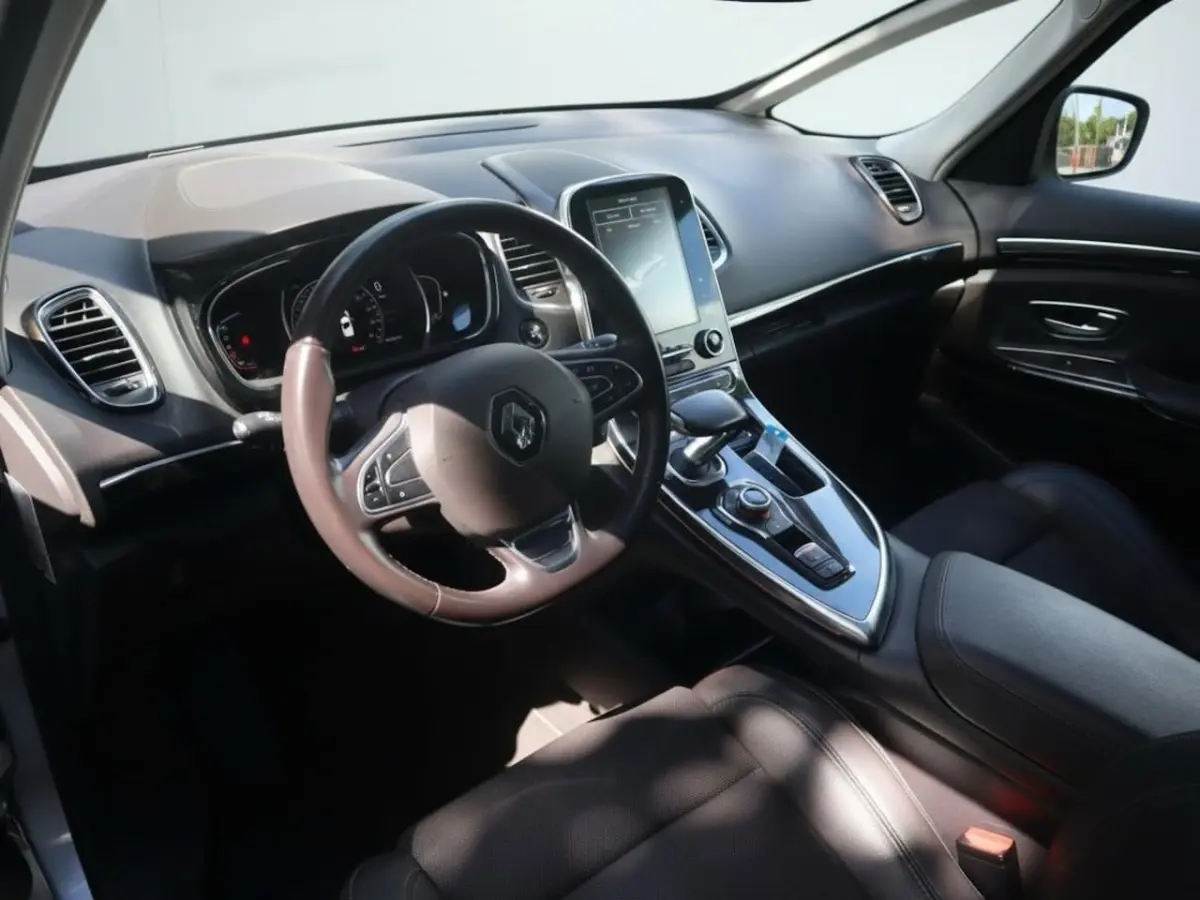 1.6 TCe Dynamique 7p. | Clima | Cruise | Multimedia/Navi | Stoelverwarming | PDC + Camera