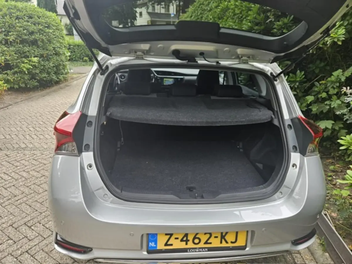 1.8 Hybrid Dynamic Keyless/Pdc