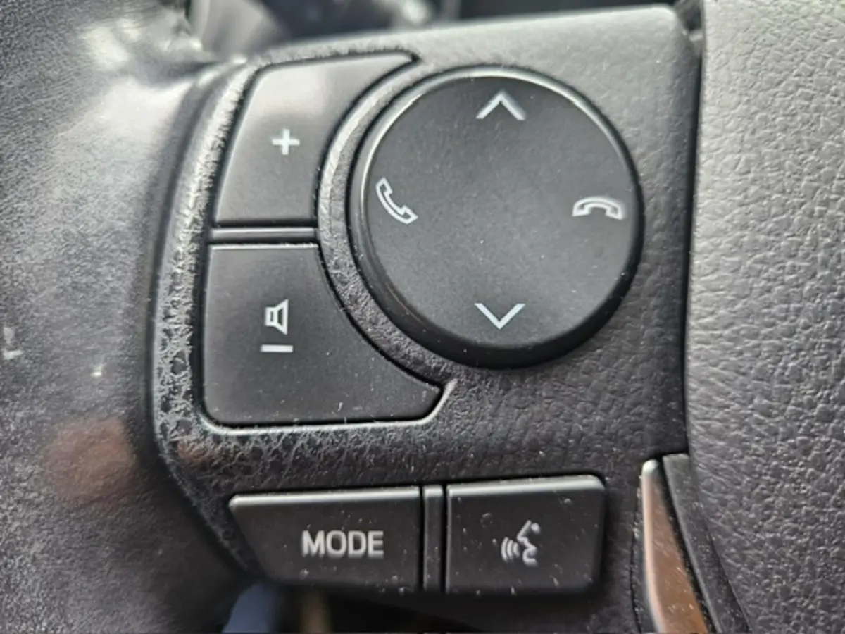 1.8 Hybrid Dynamic Keyless/Pdc