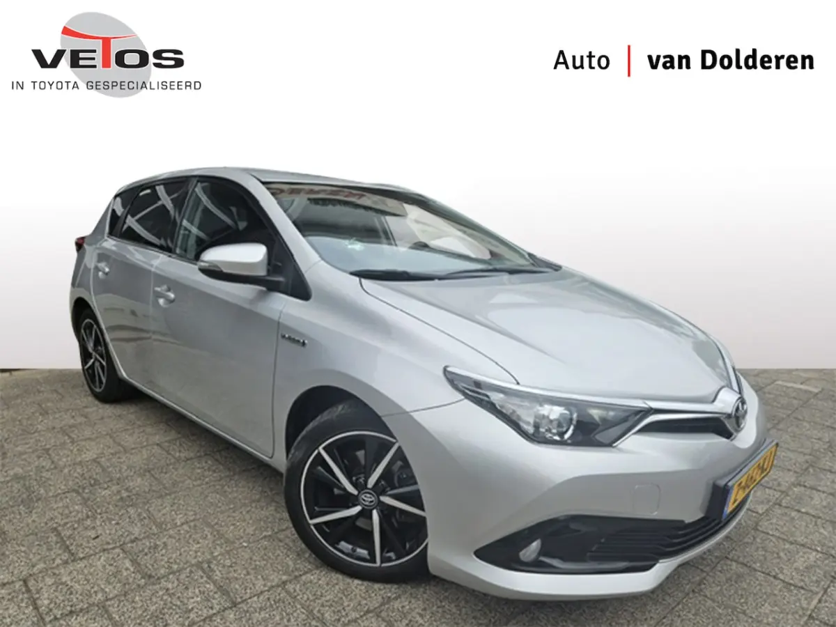 1.8 Hybrid Dynamic Keyless/Pdc