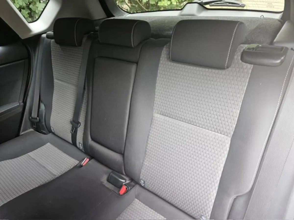 1.8 Hybrid Dynamic Keyless/Pdc
