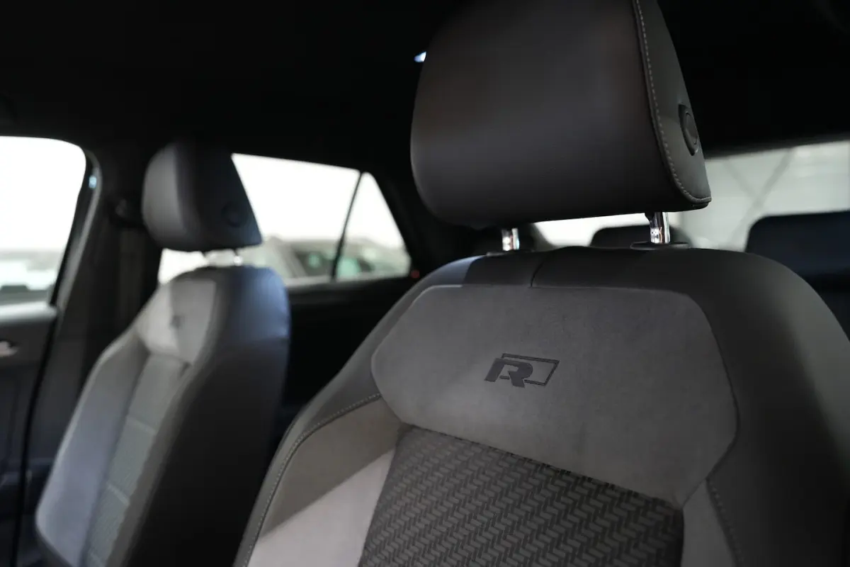 2.0 TSI 4Motion 190PK 2x R-Line * Trekhaak - Camera - Beats - ACC - Blind Spot - App - LED