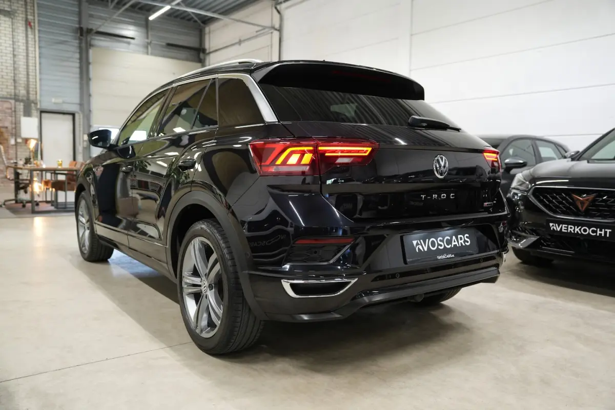 2.0 TSI 4Motion 190PK 2x R-Line * Trekhaak - Camera - Beats - ACC - Blind Spot - App - LED