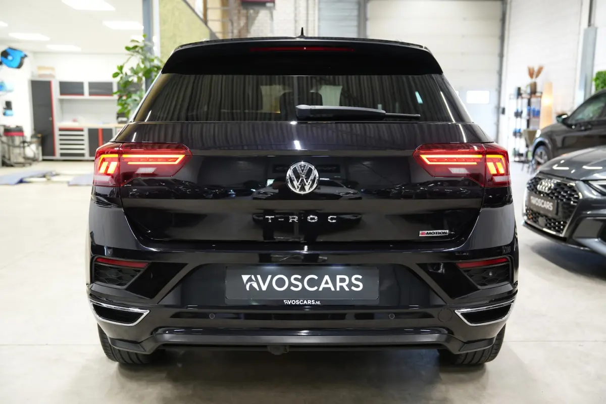 2.0 TSI 4Motion 190PK 2x R-Line * Trekhaak - Camera - Beats - ACC - Blind Spot - App - LED