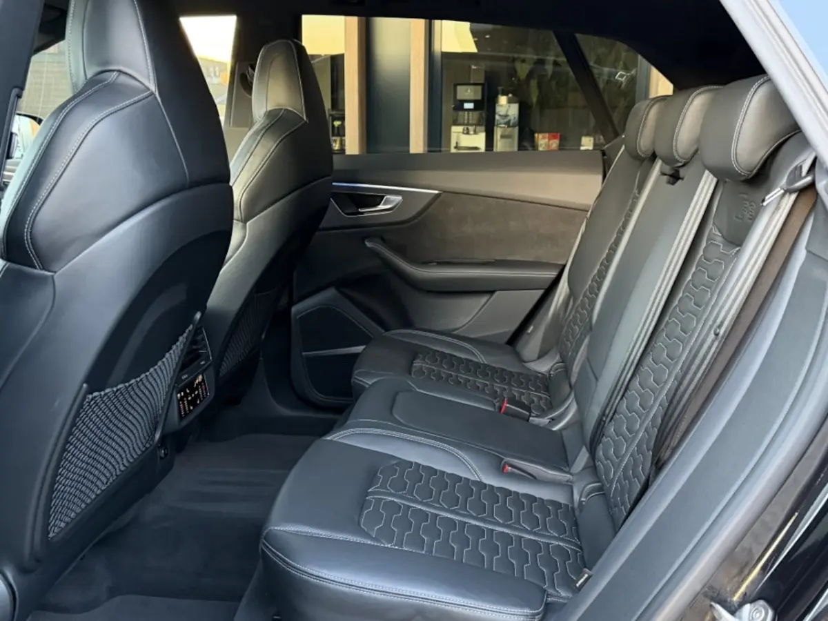 4.0 TFSI RS Q8 Quattro | Dynamic-pakket plus | Head-up | 4-WBS |